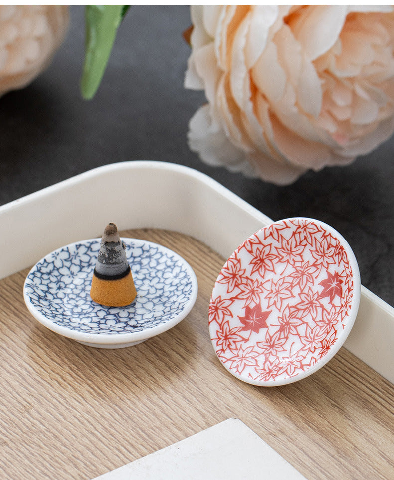 Plum blossom sandalwood incense tray, incense holder, incense tray, ceramic round plate, creative home decoration