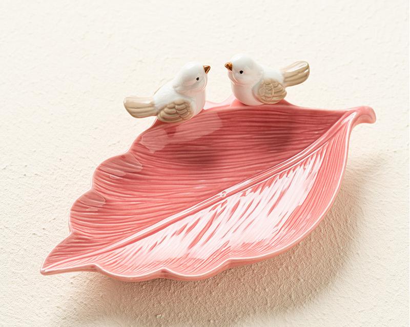 Handmade Ceramic Leaf Dish with Birds – Decorative Pottery Tray for Home & Table Décor