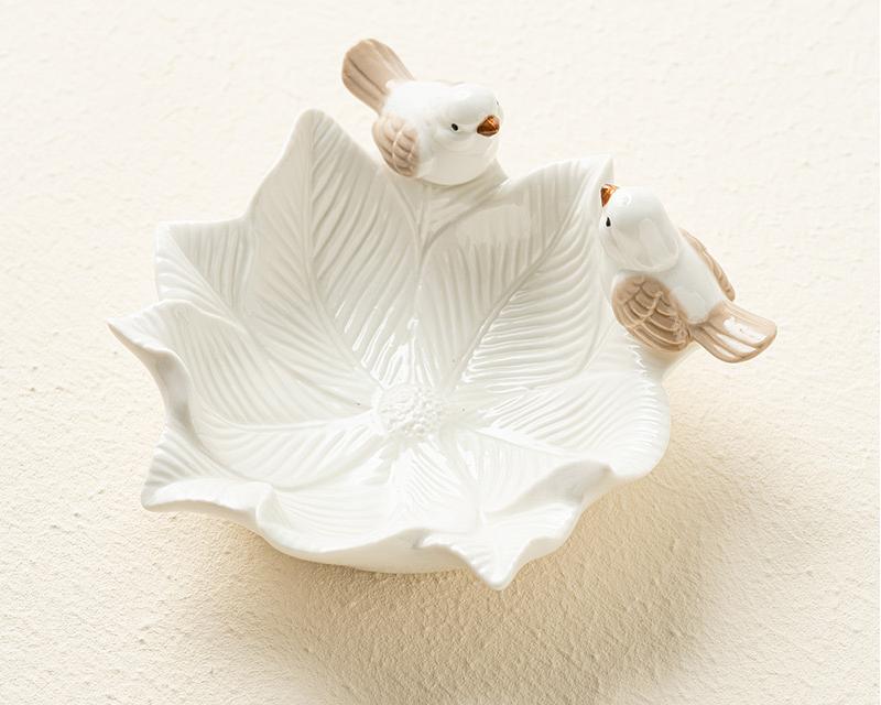 Handmade Ceramic Leaf Dish with Birds – Decorative Pottery Tray for Home & Table Décor