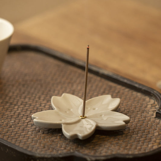 Floral Ceramic Incense Holder – Minimalist Flower Petal Tray for Stick Incense