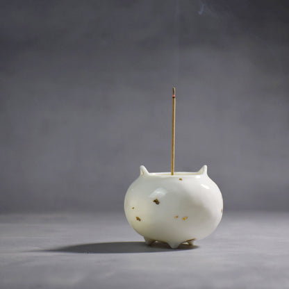 Mini ceramic incense burner, incense holder, all white,all white with gold, cute handicraft, home creative ornaments