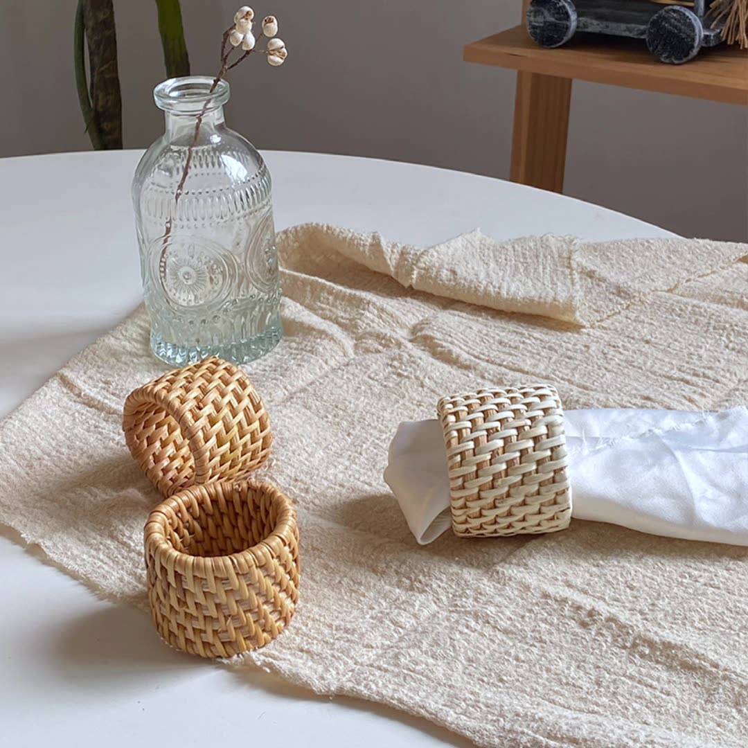 Napkin Rings Set of 6, Rattan Napkin Rings for Elegant Table Decoration, Perfect for Christmas Table Decor, Wedding Decor