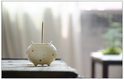 Mini ceramic incense burner, incense holder, all white,all white with gold, cute handicraft, home creative ornaments